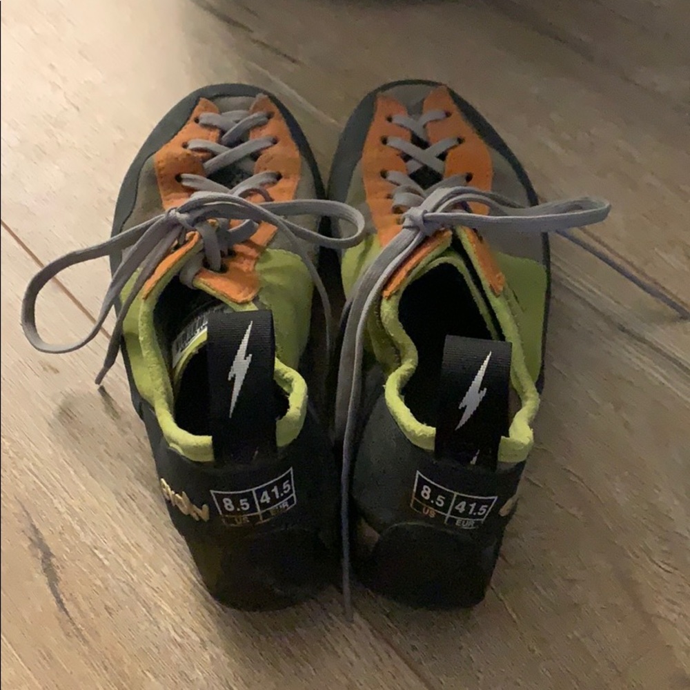 Evolv Mountain Climbing Shoes